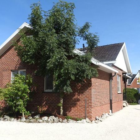 T Sutterhuisje, Zalig Slapen Aan Het Donkmeer Luaran gambar